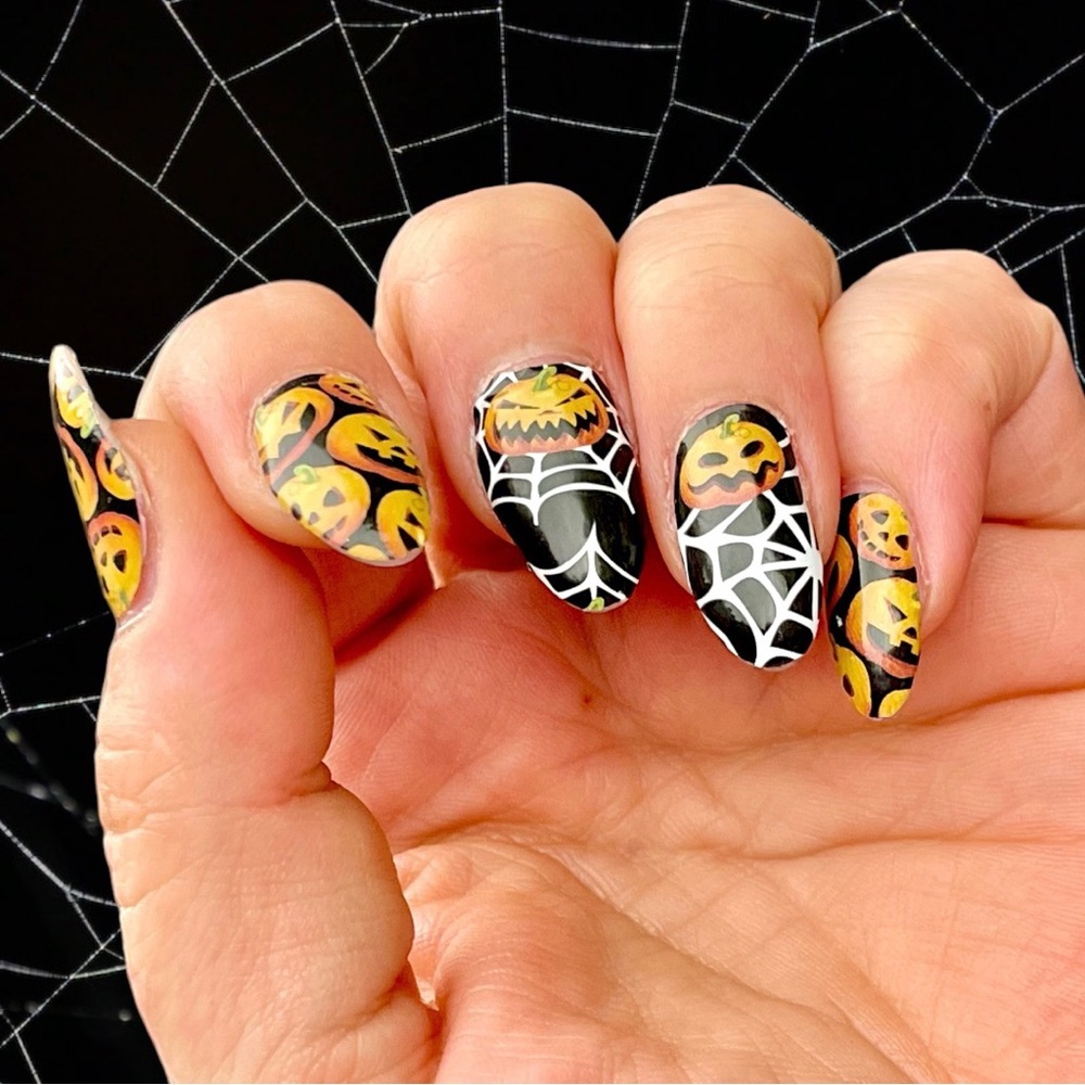Halloween pumpkin and webs nail wraps